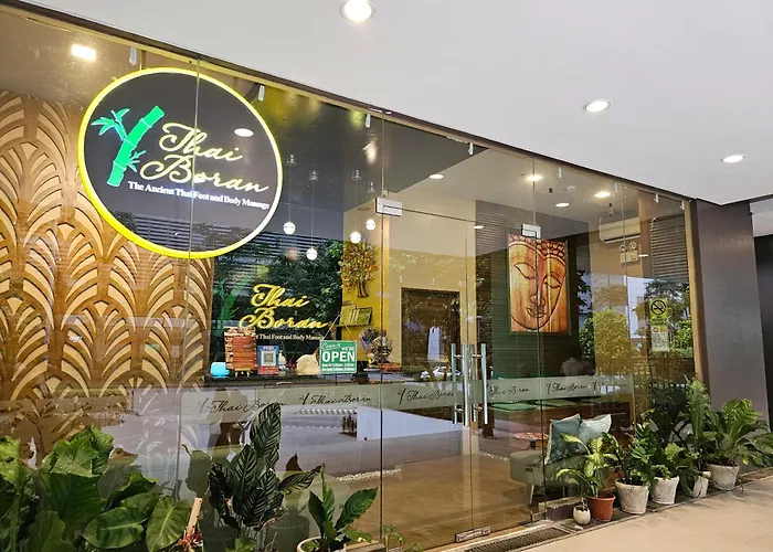 Aparthotel D' Clark's Haven In It Park, T2-21 Cebu