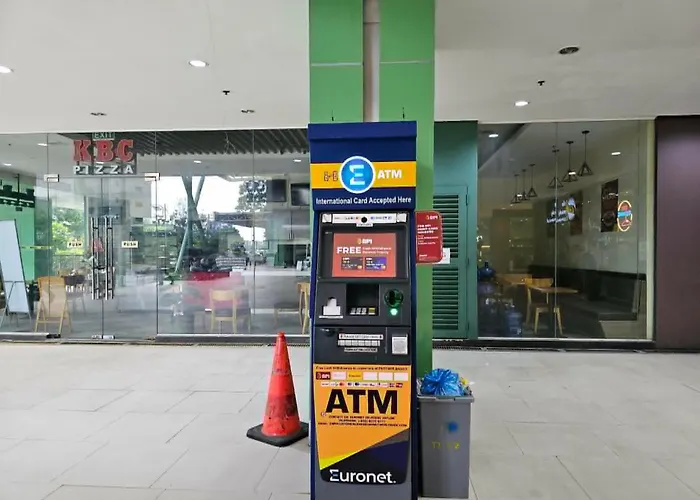 D' Clark's Haven In It Park, T2-21 3* Cebu